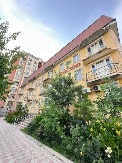 Помещение под магазин / салон, 1800м², СИНО — миниатюра 1