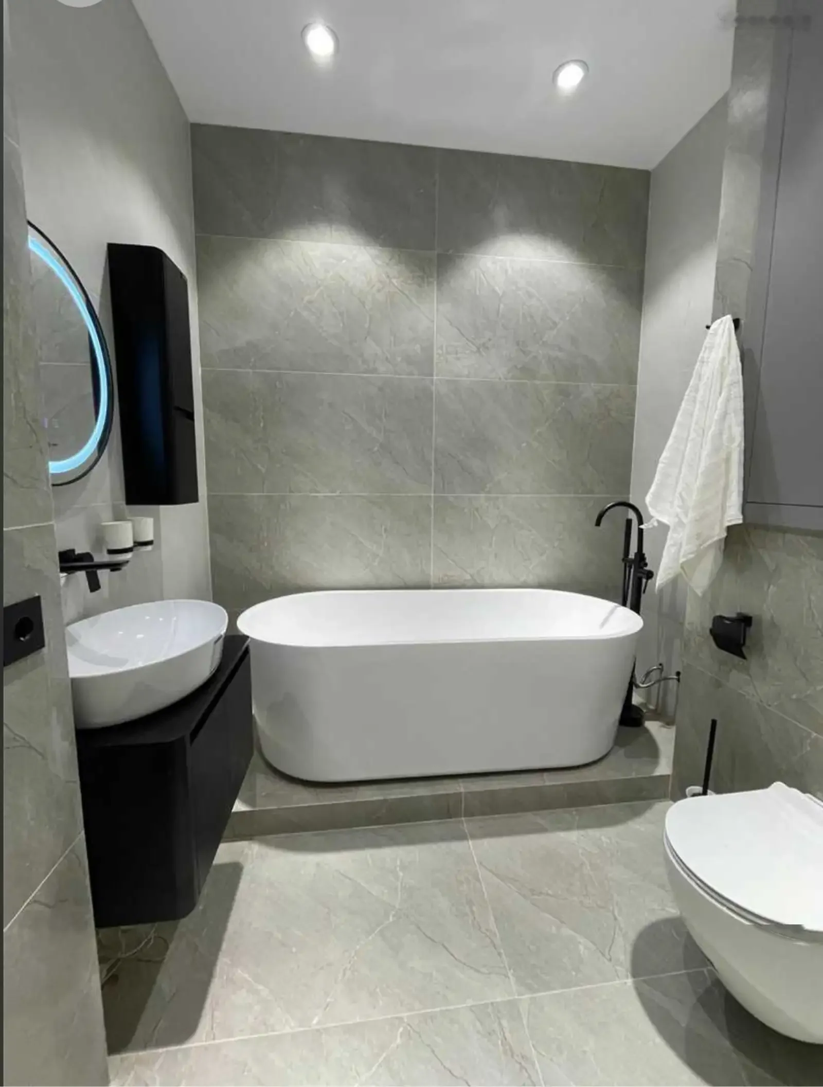 2-комн. квартира, 10 этаж, 100м², Славянский