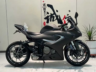 Мотоцикл QJmotor — миниатюра 2
