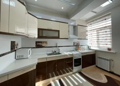 3-комн. квартира, 10 этаж, 107м², И.Сомони