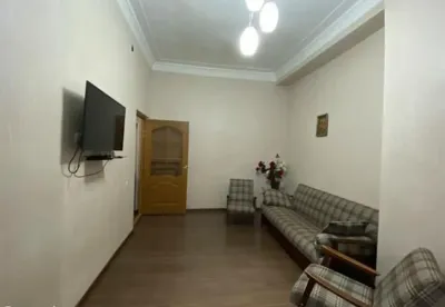 2-комн. квартира, 2 этаж, 56м², Шохмансур