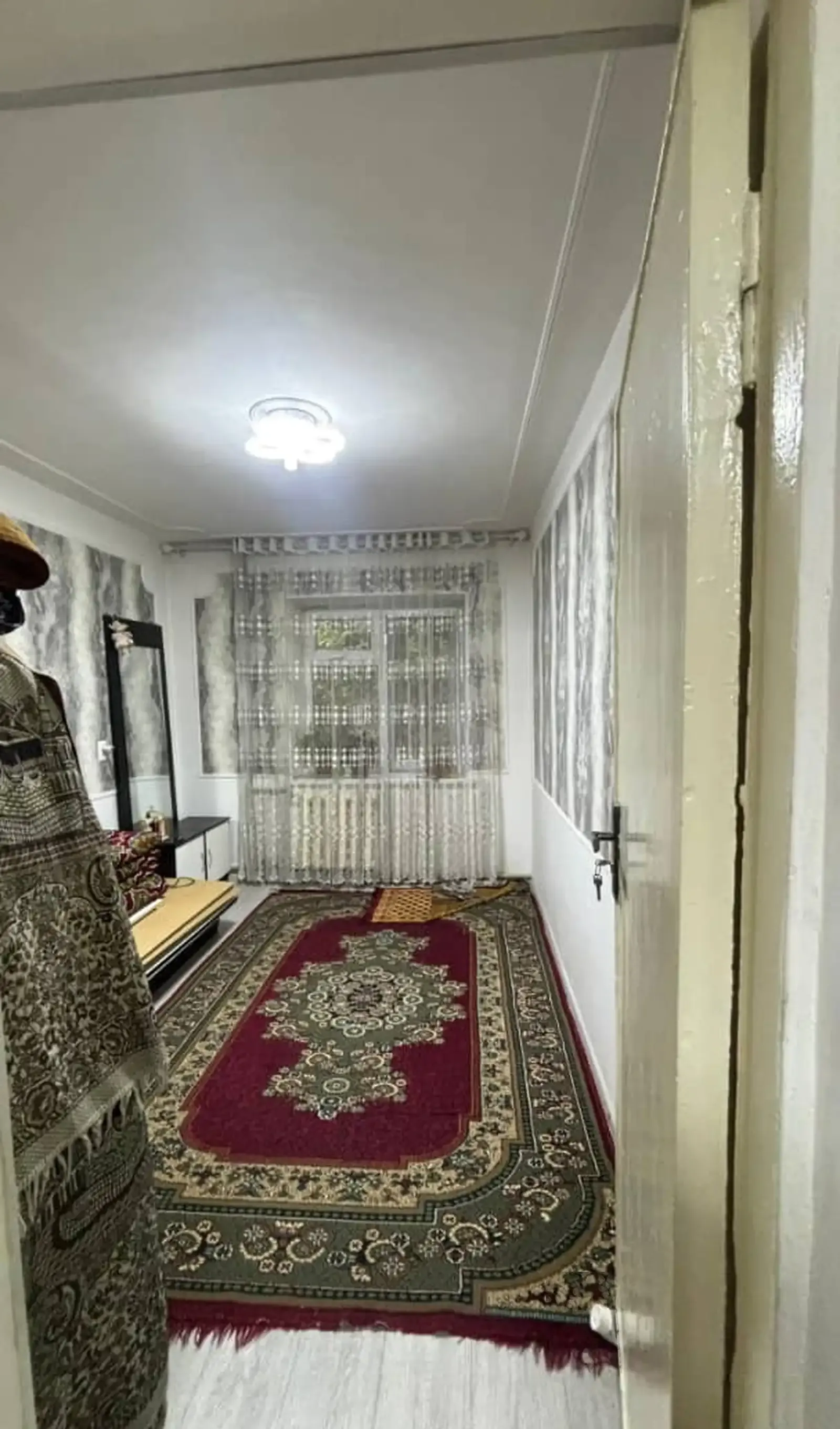2-комн. квартира, 1 этаж, 46 м², Сино, Маяковский, мост 103