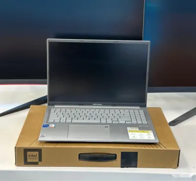 Ноутбук Asus core i 5 -13 gen — миниатюра 1