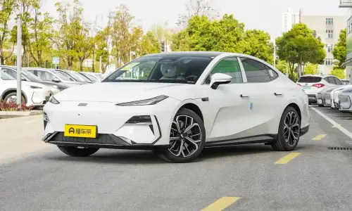 Geely Galaxy E8,
