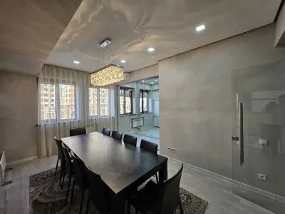 5-комн. квартира, 4 этаж, 250м², Сомони