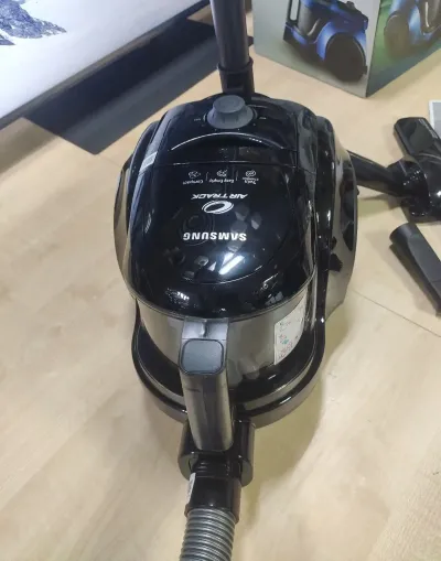 Пылесос Samsung 2000W