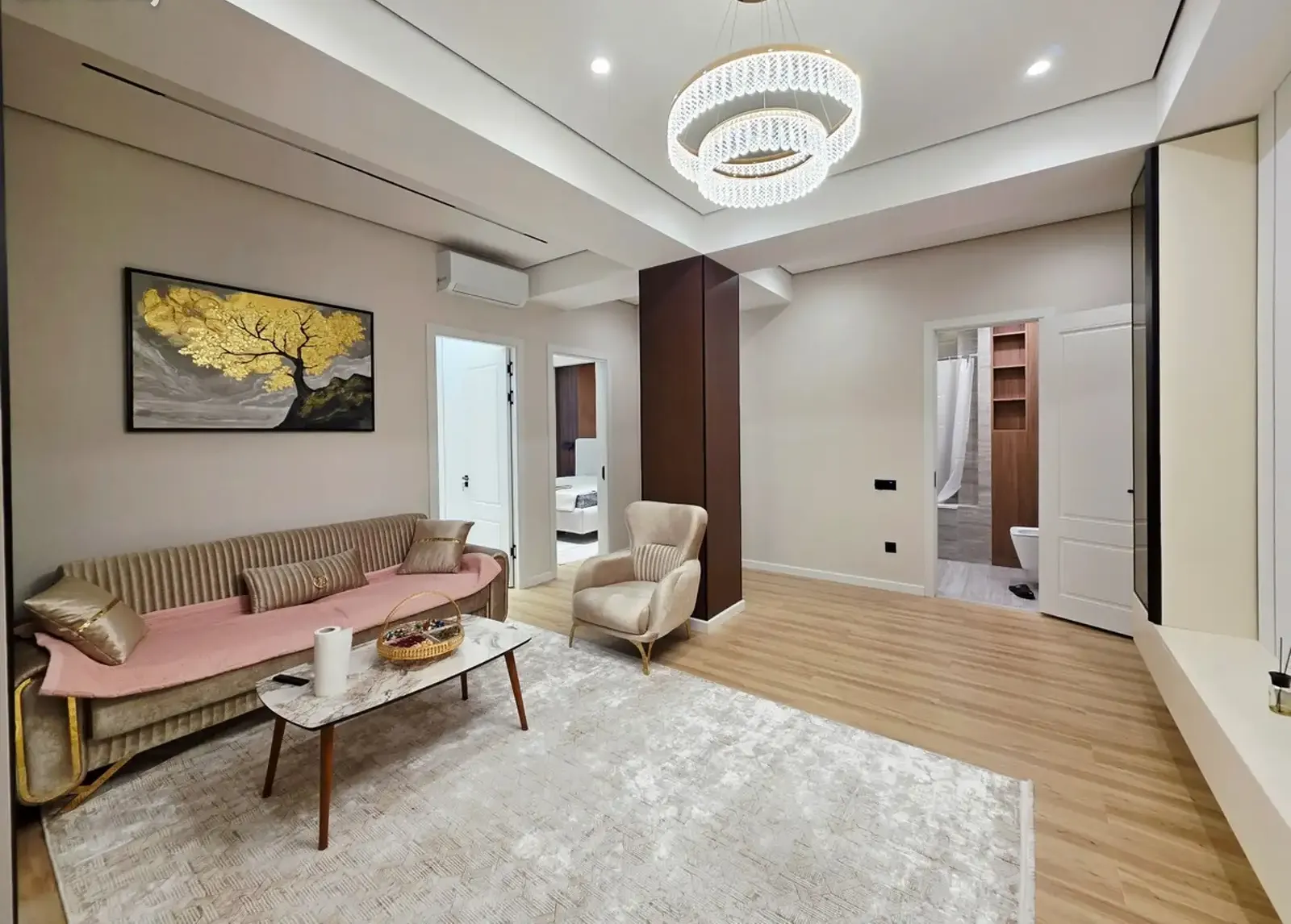 2-комн. квартира, 13 этаж, 70м², Ашан