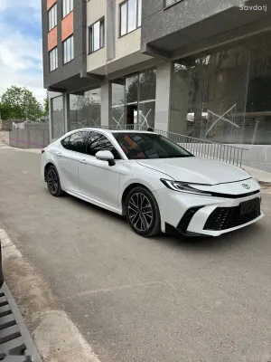 Toyota Camry, 2025