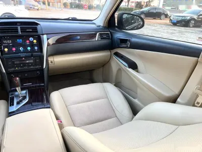 Toyota Camry, 2016
