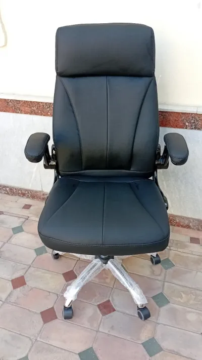 Офисное кресло