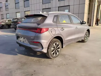 BYD E2, 2025