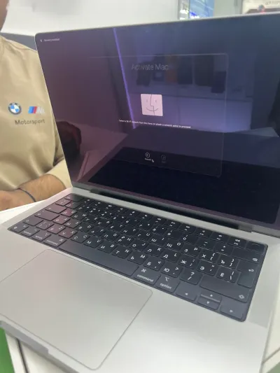 Ноутбук macbook pro m3 max — миниатюра 2