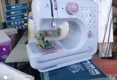 Швейная машина
