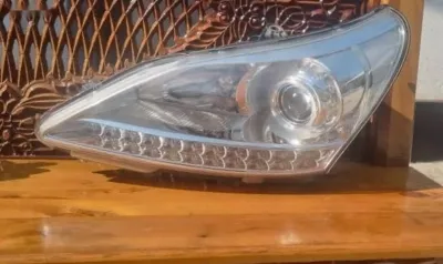 Фара от Hyundai Equus — миниатюра 3