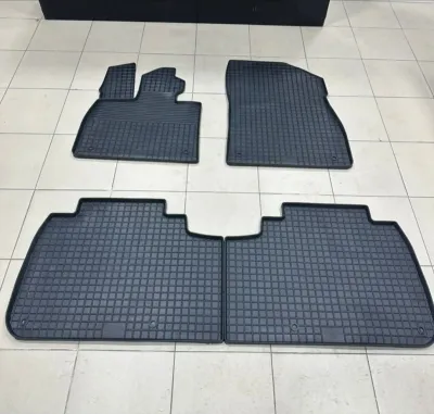 Полик от Toyota