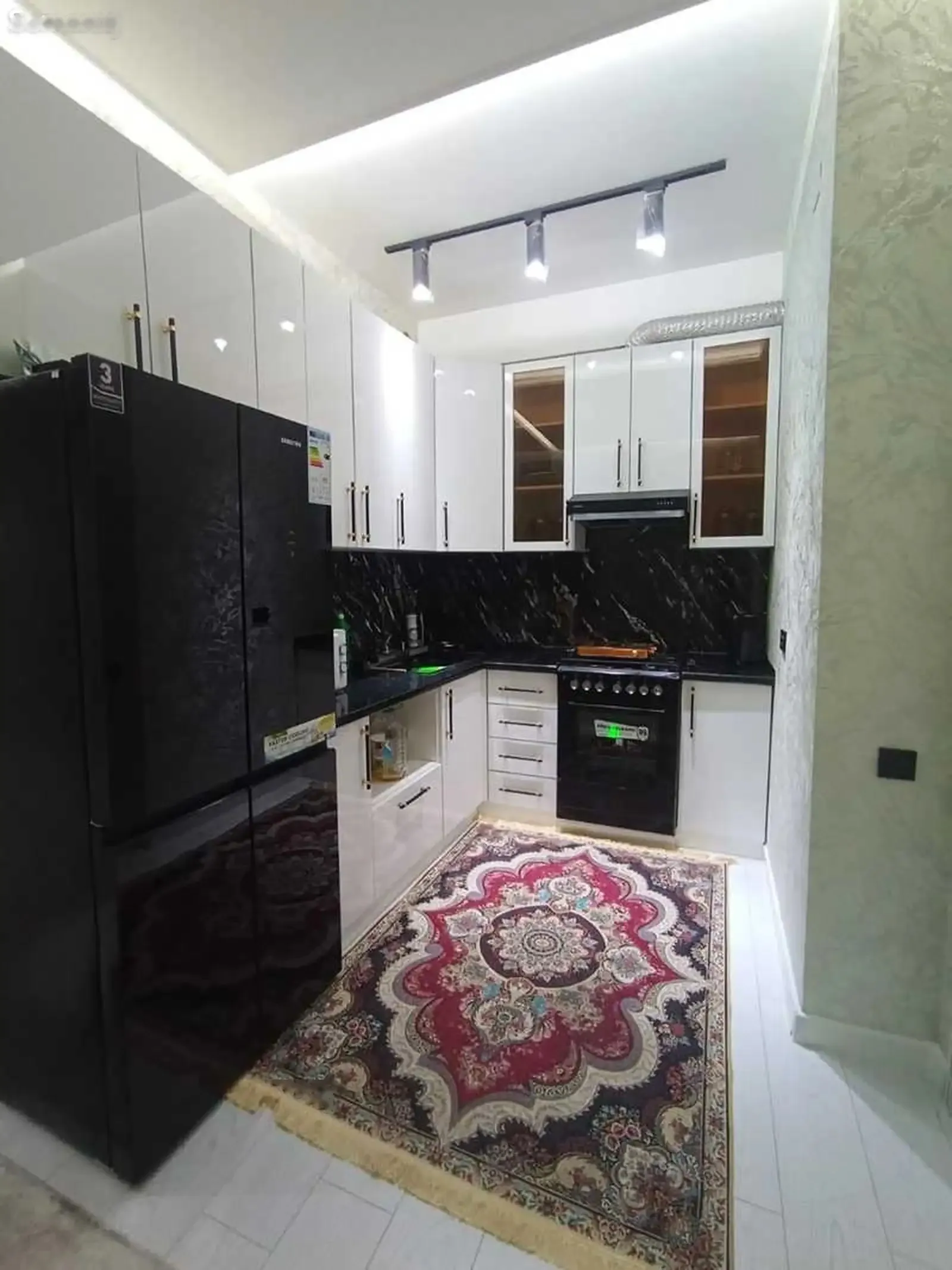 2-комн. квартира, 11 этаж, 83м², Фирдавси