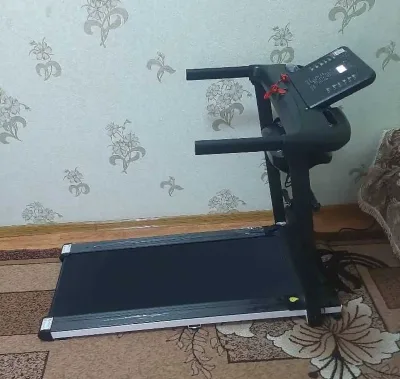 Беговая дорожка — миниатюра 1