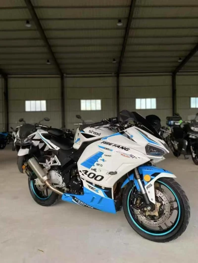 Мотоцикл Ducati 400 — миниатюра 4