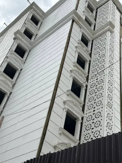 3-комн. квартира, 8 этаж, 156 м², И.Сомони — миниатюра 1