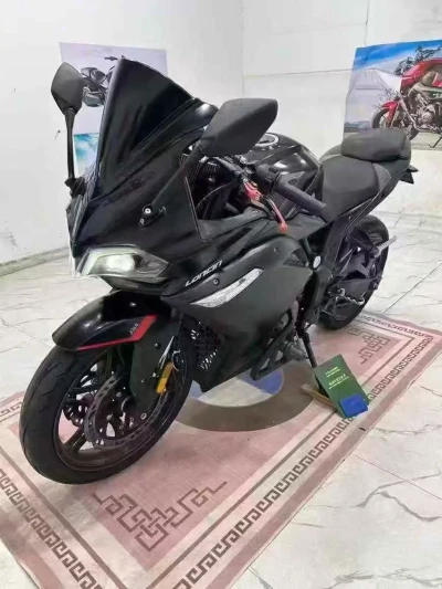 Мотоцикл Kawasaki 300 cc — миниатюра 4