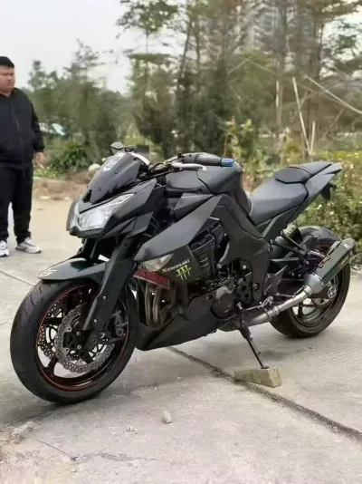 Мотоцикл Kawasaki Z1000 на заказ — миниатюра 2