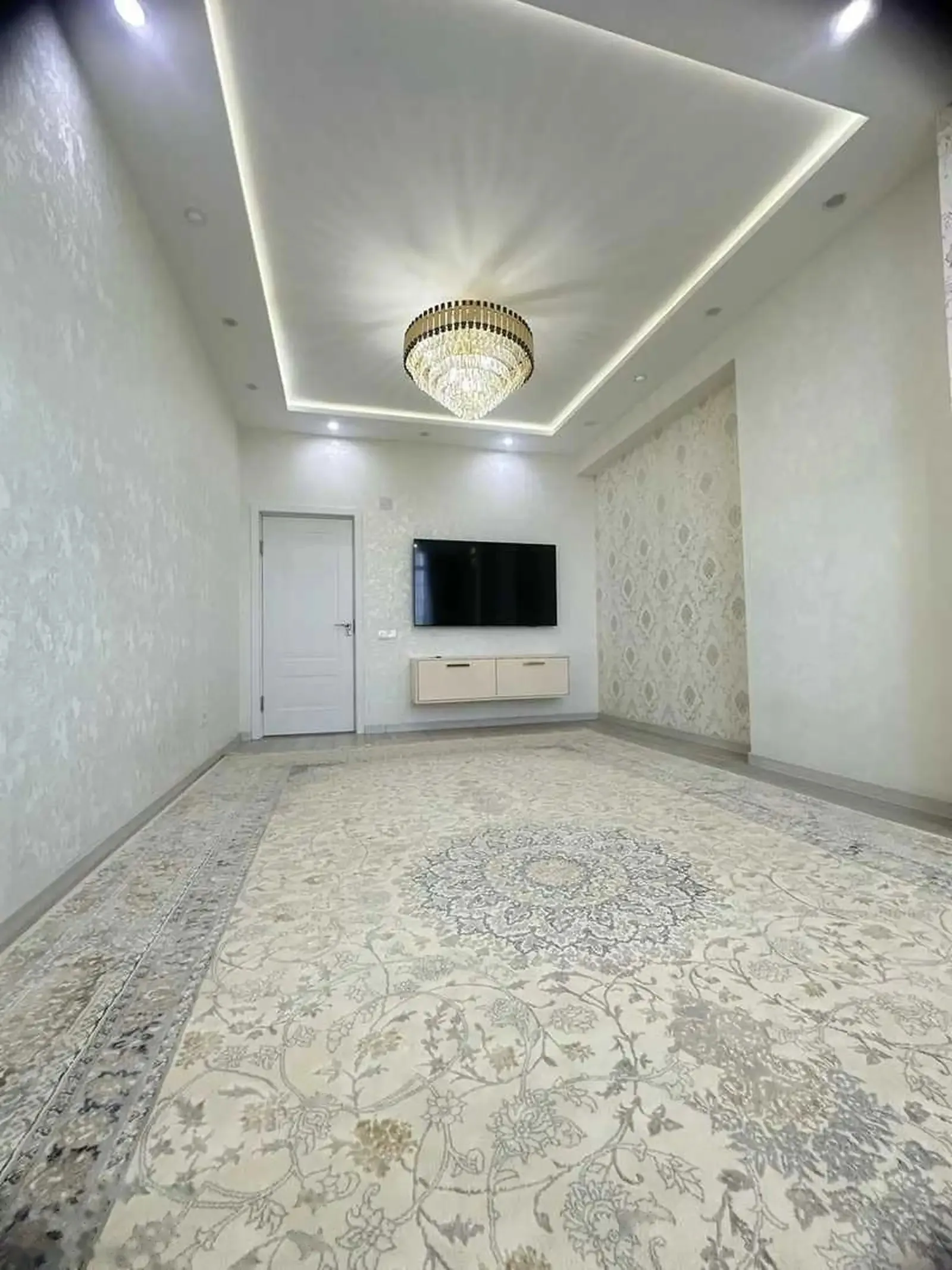 3-комн. квартира, 10 этаж, 80м², повороти аэрапорт