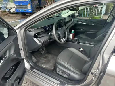 Toyota Camry, 2025