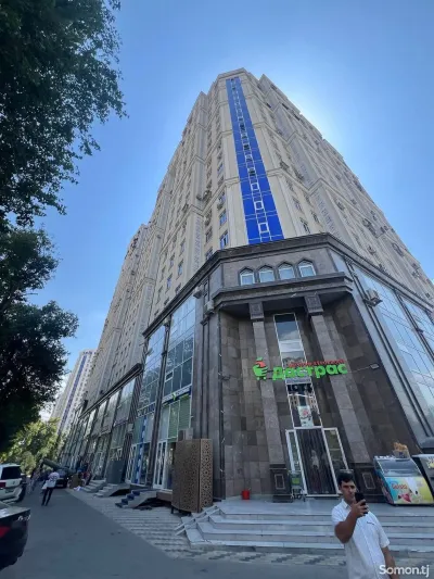 2-комн. квартира, 14 этаж, 64 м², Фирдавси