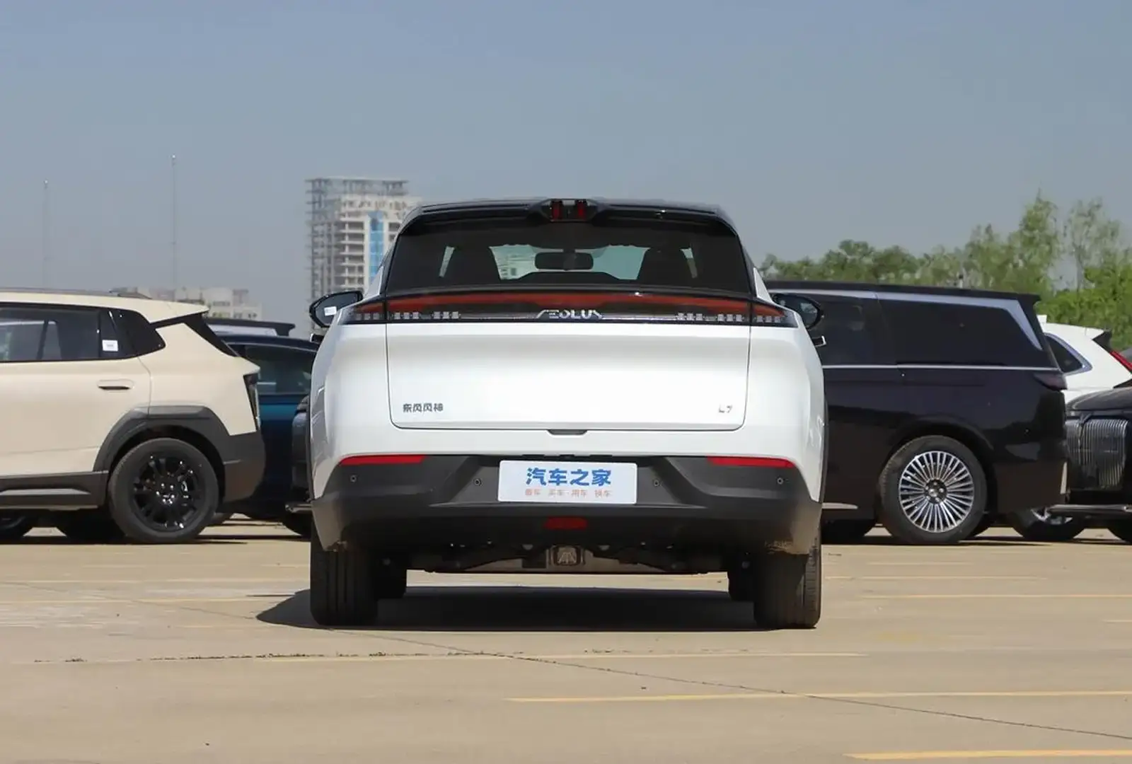 Dongfeng L7,