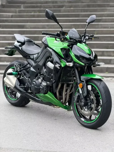 Мотоцикл Kawasaki z1000 — миниатюра 1