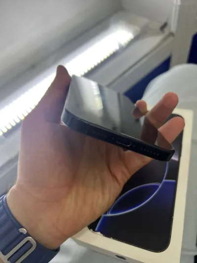 Apple iPhone 16 Pro Max, 256 gb, Black Titanium — миниатюра 2
