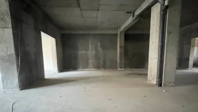Помещение под свободное назначение, 385м², И Сомони
