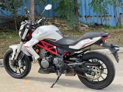Мотоцикл Benelli — миниатюра 4