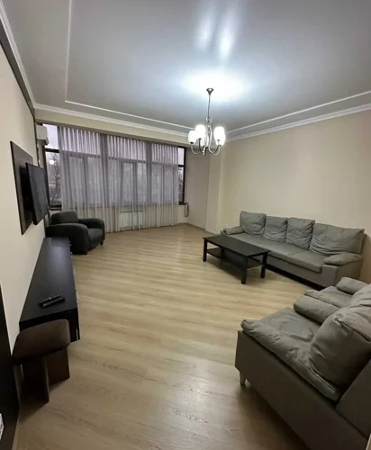 3-к квартира, 2 этаж, 130 м², И.Сомони — миниатюра 1