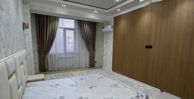 2-комн. квартира, 4 этаж, 105 м², И. Сомони