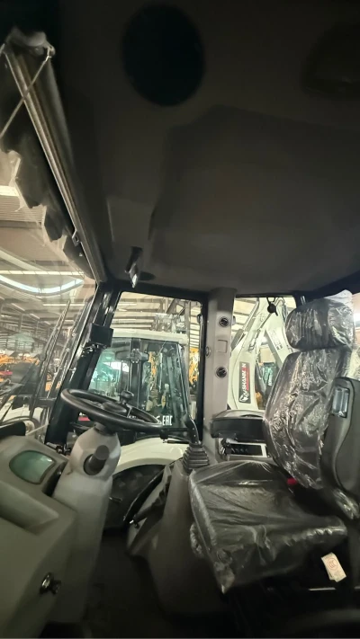 Экскаватор погрузчик на заказ — миниатюра 4