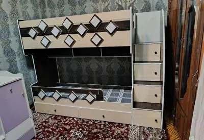 Двухъярусная кровать