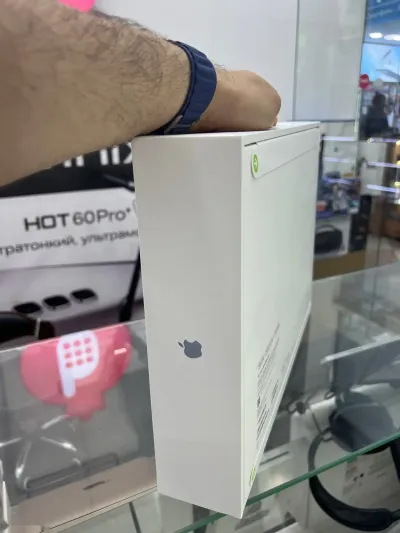 Ноутбук Apple MacBook air 24/1tb — миниатюра 4