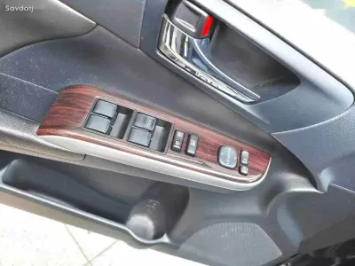 Toyota Camry, 2016