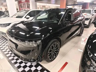 Zeekr 7X, 2025
