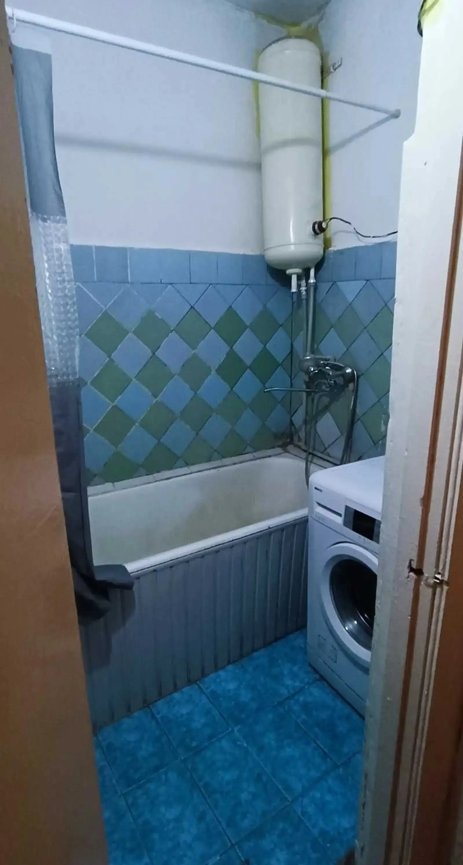 2-комн. квартира, 4 этаж, 58м², Сино