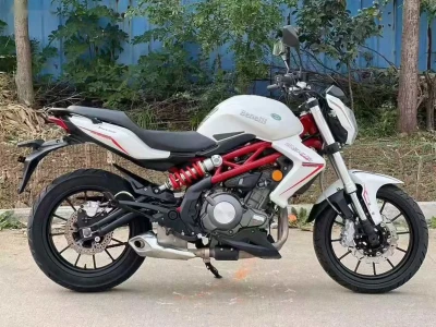 Мотоцикл Benelli — миниатюра 1
