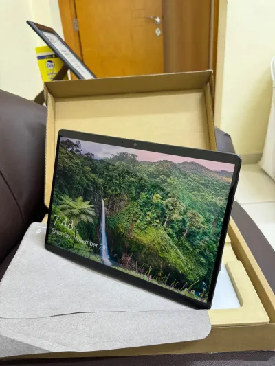 Ноутбук-планшет Microsoft Surface Pro 8