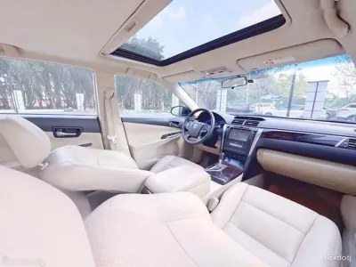 Toyota Camry, 2016