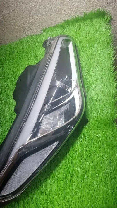 Фара Hyundai Sonata lf 2015-2019 — миниатюра 4