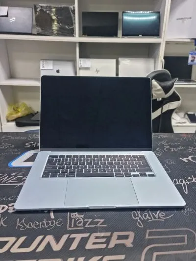 Ноутбук MacBook Air 15M4 16GB SSD 512GB