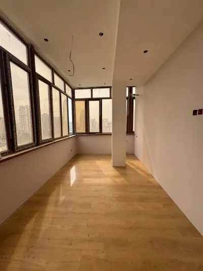 4-комн. квартира, 11 этаж, 107 м², Сомони, Славянский
