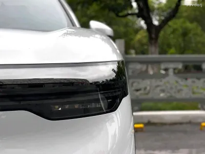 Zeekr 7X, 2025