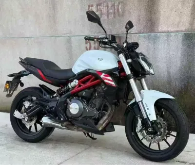 Мотоцикл Benelli — миниатюра 2
