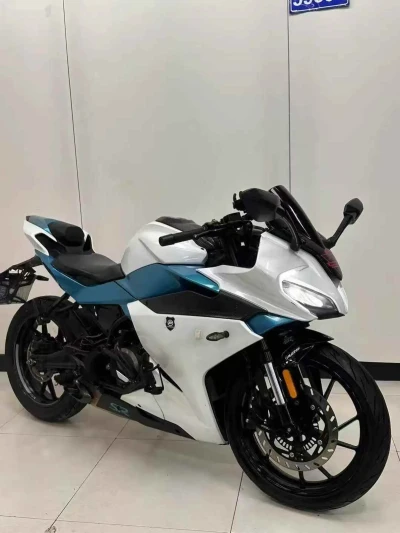 Мотоцикл Suzuki SR250 на заказ — миниатюра 4